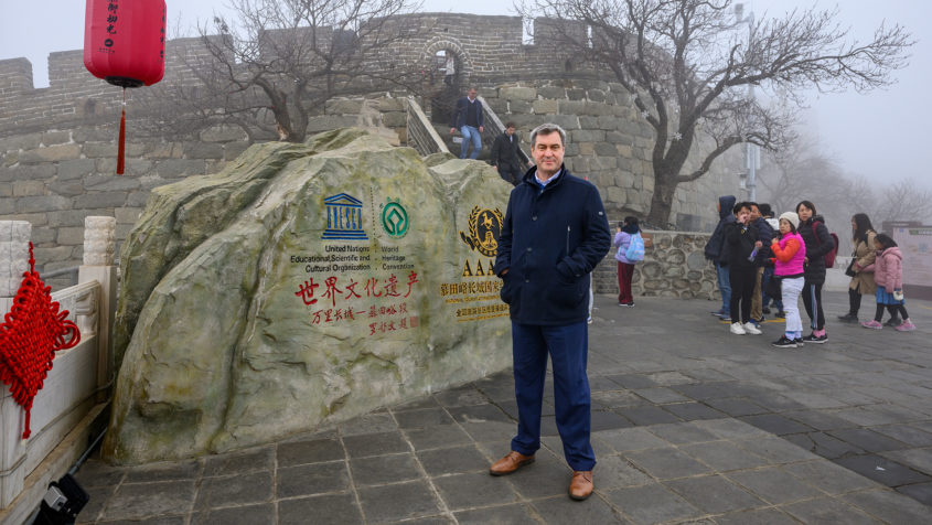 Ministerpräsident Dr. Markus Söder an der Chinesischen Mauer.